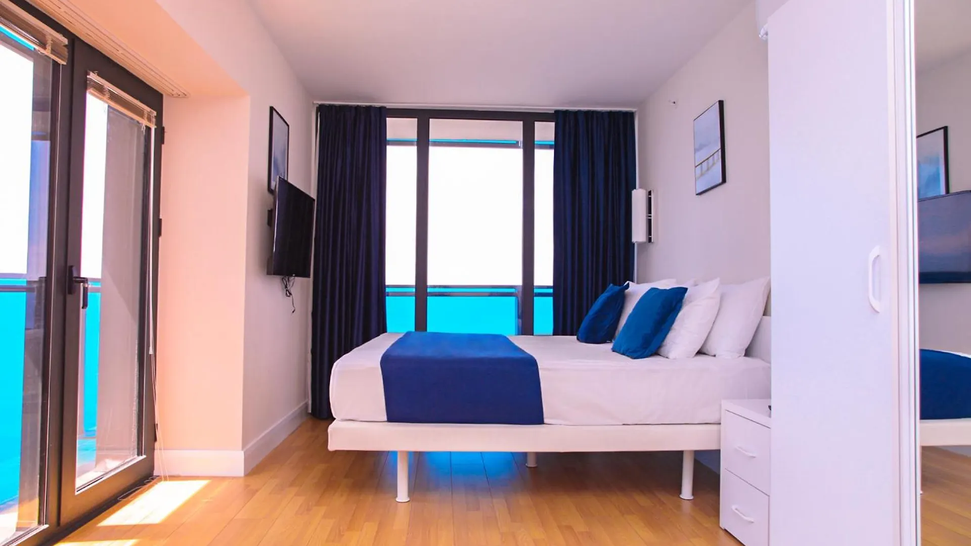 Chic Coastal Escape Aparthotel Overlooking Batumi'S Shores Batumi