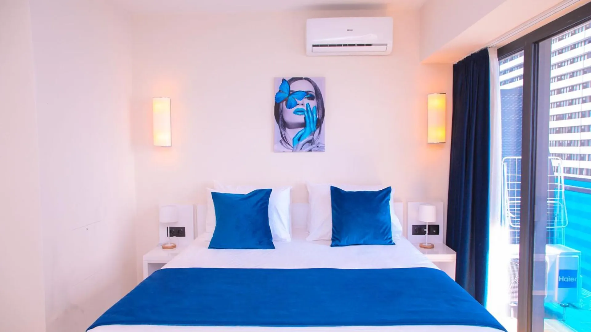 Chic Coastal Escape Aparthotel Overlooking Batumi'S Shores