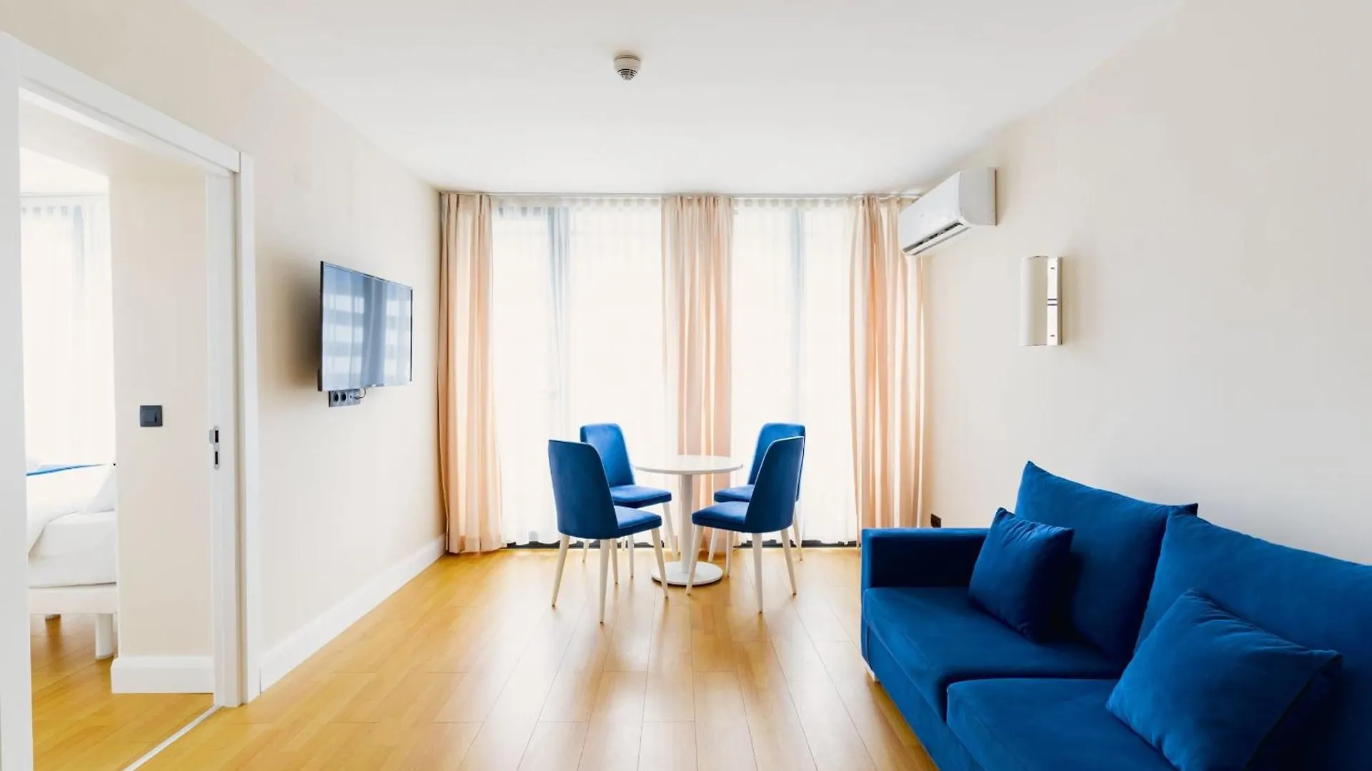Chic Coastal Escape Aparthotel Overlooking Batumi'S Shores